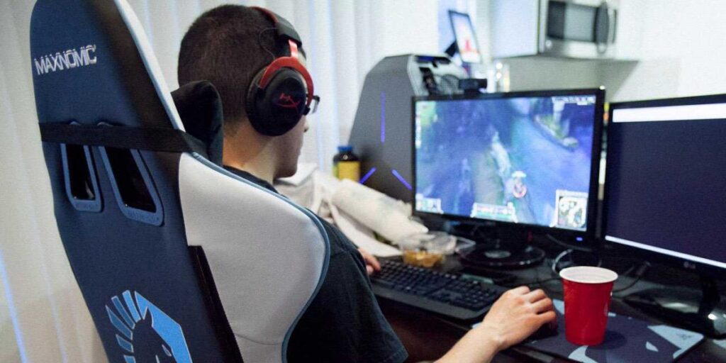Cara Menjadi Gamer Pro dan Meningkatkan Skill Bermain Game Kompetitif